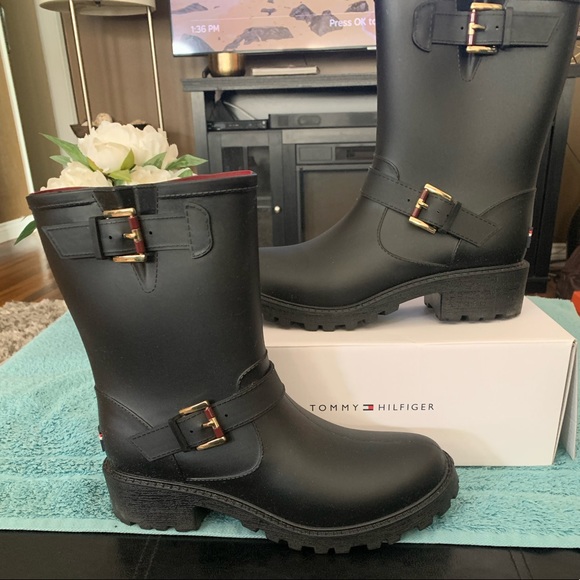 Tommy Hilfiger Dew Moto Buckle Black Boots - Picture 5 of 12